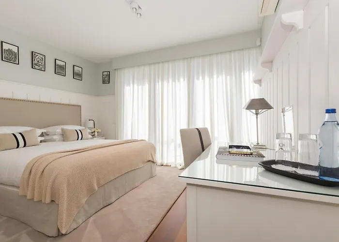 Casa Laranja Boutique House Pensión Cascaes