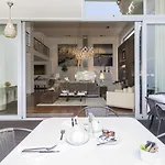 Casa Laranja Boutique House