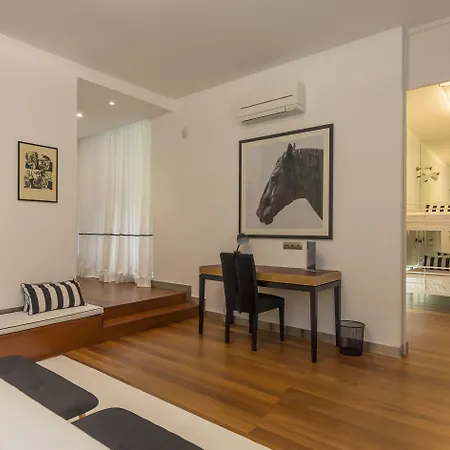 Casa Laranja Boutique House